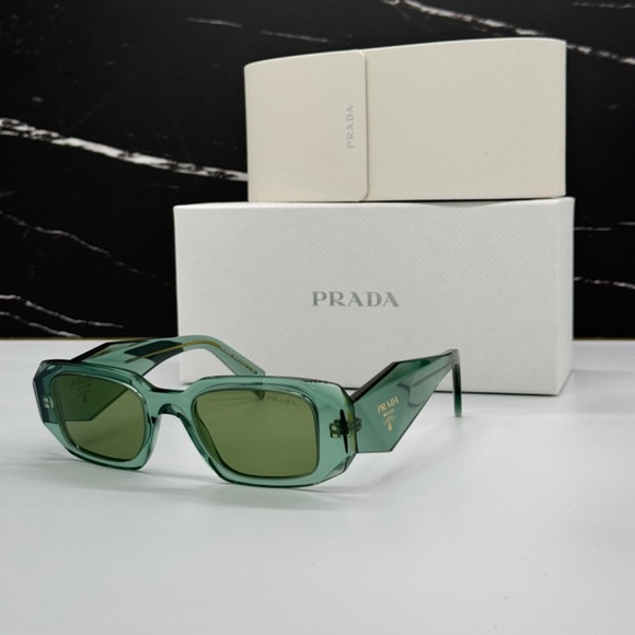 NEW SPR 17W 11R10E PRADA SQUARE PR 17WS 11R10E GREEN PR17WS WOMEN SUNGLASSES - Picture 3 of 14